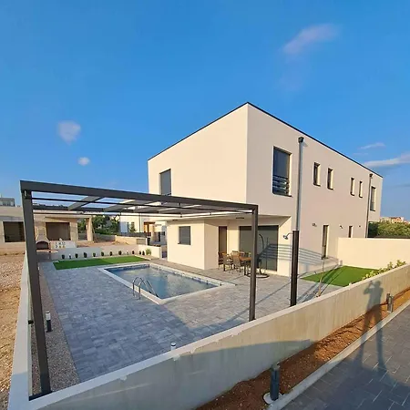 Ilma Villa *